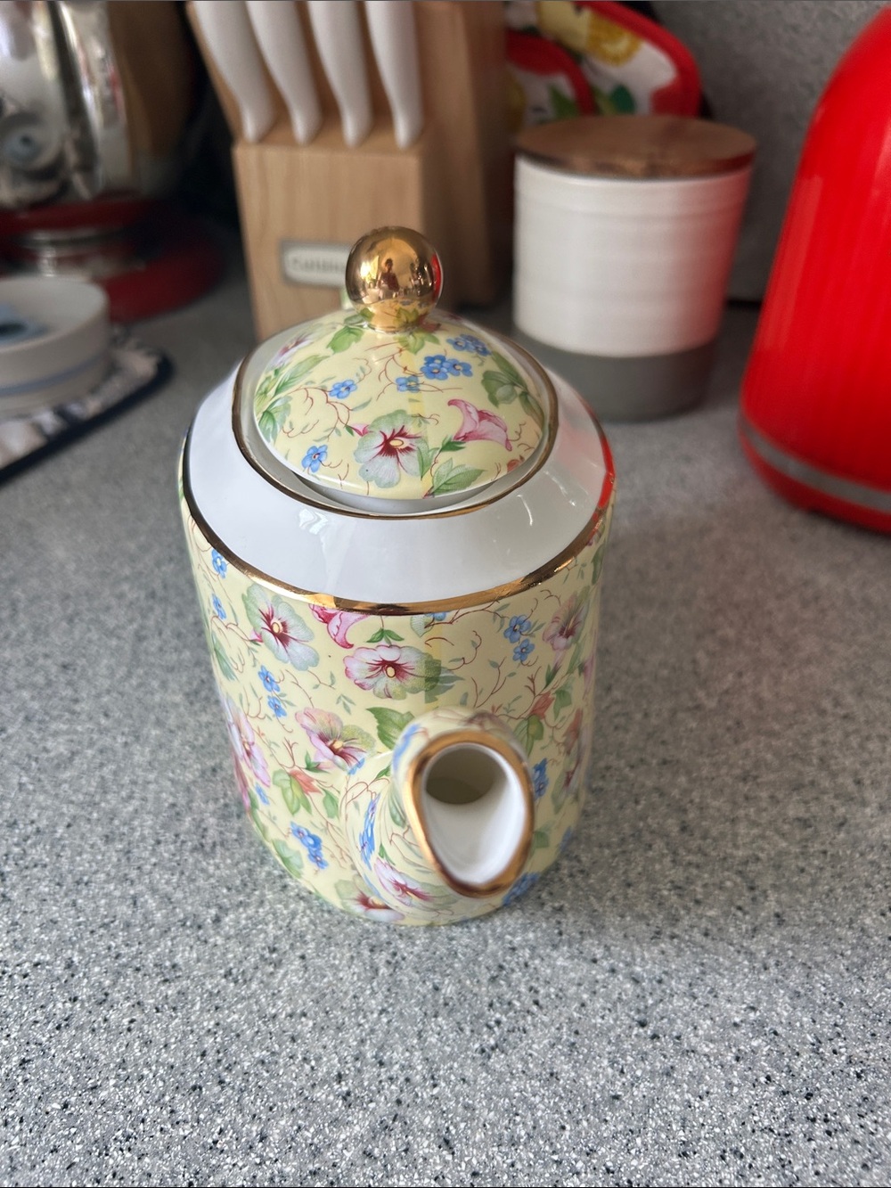 Regal Fine Bone China Teapot Yellow - Picture 3 of 7